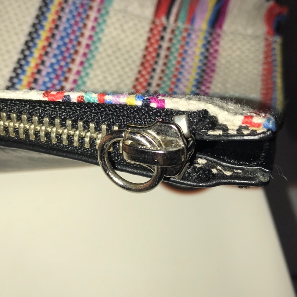 Pouch - Picture 5 of 6